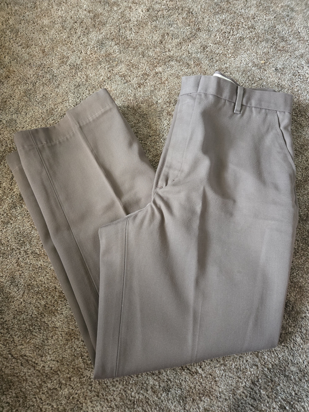 Men's Flat-Front Dress Pants in Taupe